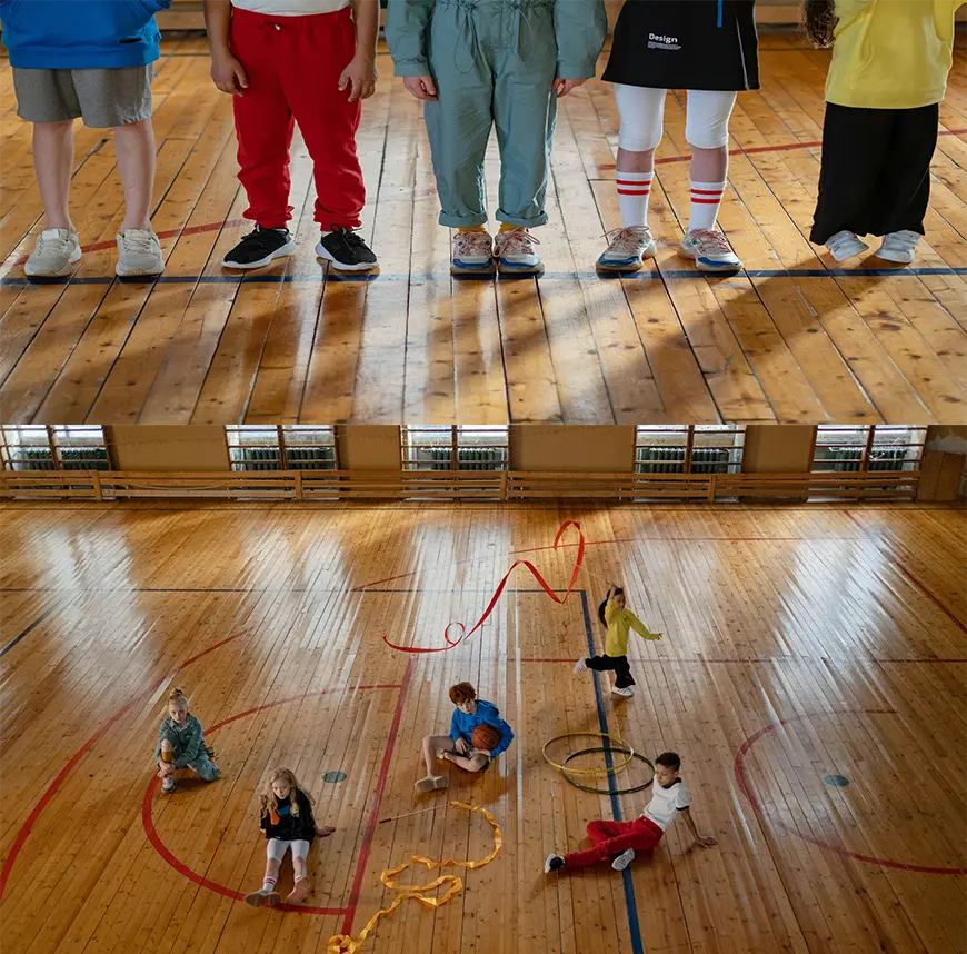 Grafik mit dem Slogan 'Starke Eltern - Starke Kinder'.